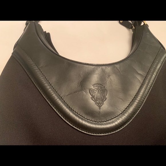 Authentic Gucci Hysteria Hobo 262903 - Picture 2 of 9